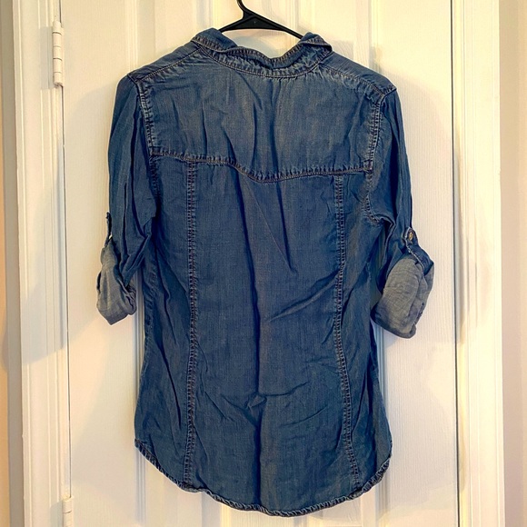 Bella Dahl Women’s Chambray Shirt - Picture 2 of 2